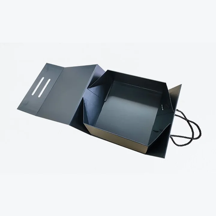 Collapsible rigid boxes for premium packaging