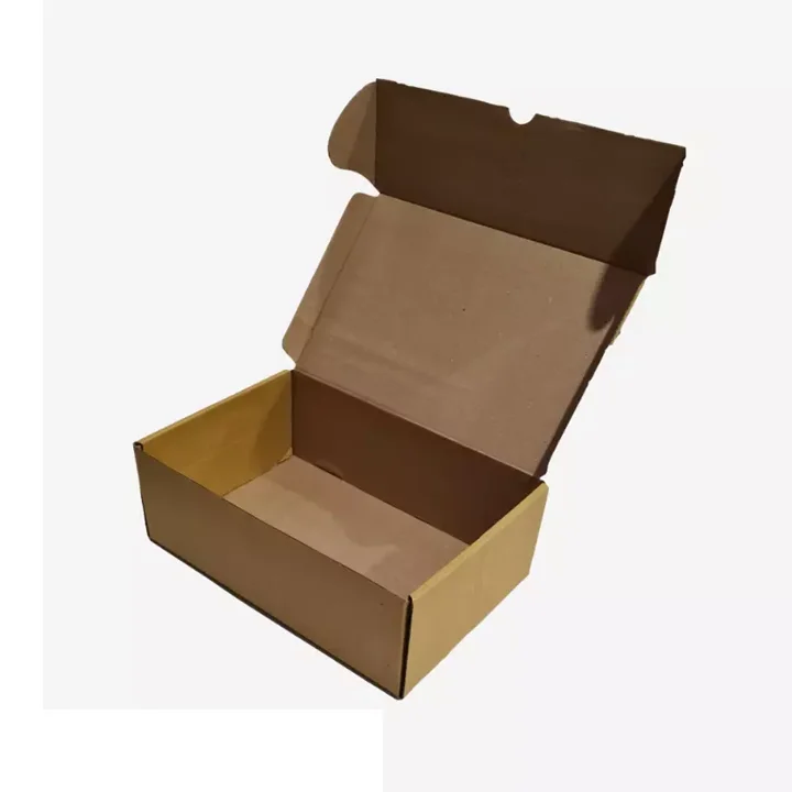 Online store packaging boxes for professional eCommerce order fulfillment